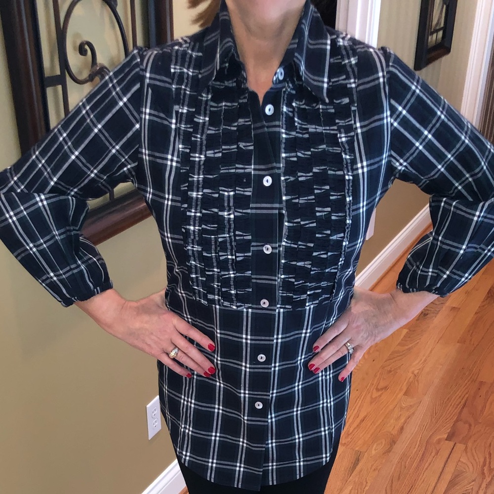 Plaid fitted shirt, ruffled chest